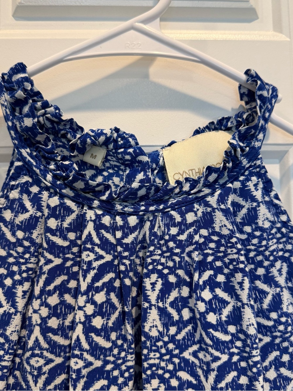 Cynthia Rowley Blue and White Halter Neck Silk Tank Top Medium - Picture 2 of 6